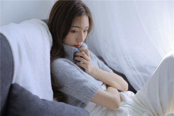 草莓丝瓜向日葵秋葵榴莲小蝌蚪：一款宅男宅女们力荐的手机播放软件