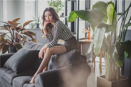 向日葵榴莲app绿巨人:草莓榴莲向日葵秋葵绿巨人精简版下载