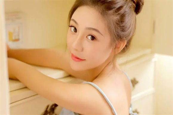 中国XXXXXL17免费视频观看服务，网友：根本不花一分钱！