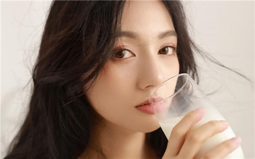 色多多秋葵绿巨人草莓榴莲丝瓜精简版:很多非常实用的功能的视频播放软件!