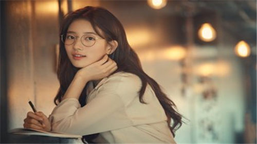 草莓丝瓜绿巨人黑科技最新版：一款取消次数限制的观影平台