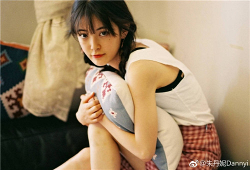 向日葵成视频人app解锁版:数十万部精彩视频不限观看