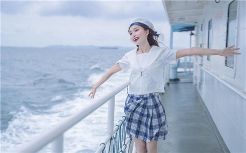 一天只能看3次的含羞草传媒app：试用my5527.蜜芽come免费版