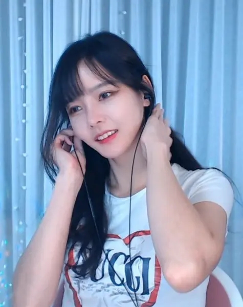 小猪多人运动无限次数app-小猪视频多人运动在线观看分享