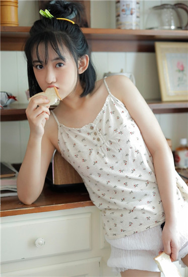 榴莲草莓丝瓜向日葵黄瓜污ios：丝瓜草莓秋葵污下载旧版APP大全