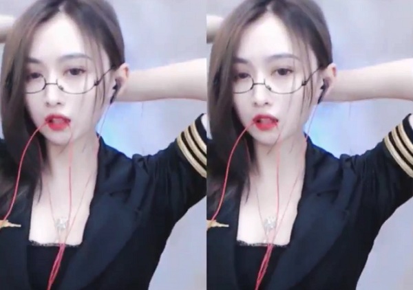 斗鱼八卦主播冷风爆料兔b万,时间管理大师,一次四个!