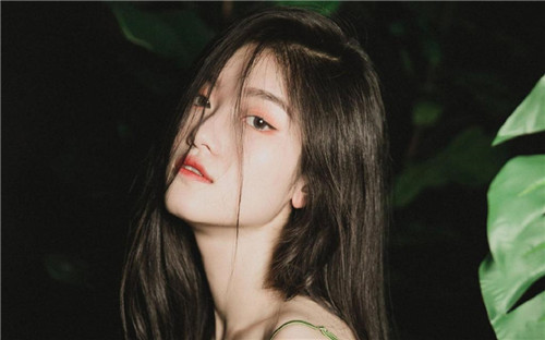 绿巨人芭乐丝瓜草莓向日葵小猪鸭脖2022最新版：一款拥有超多精彩视频大片的播放软件