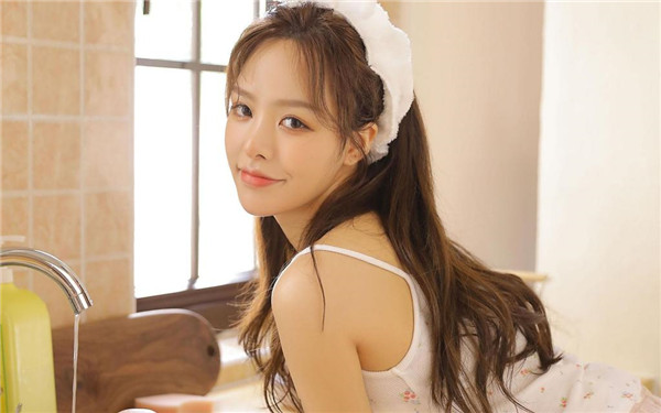 靠比较件免费下载软件大全网站榴莲：聊刺激的不封号的聊天软件免费