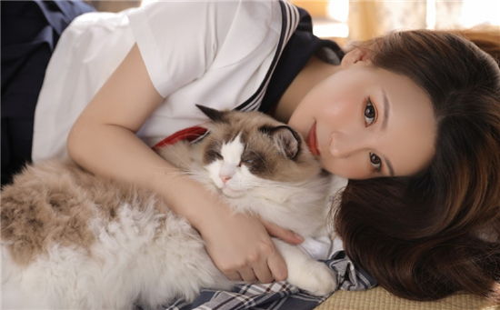 香蕉草莓茄子视频app深绿巨人下载:草莓茄子视频app深绿巨人精简版下载