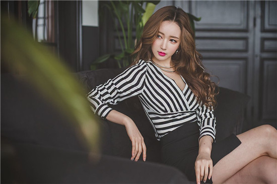 花馨直播最新版:海量主播带你游览天下