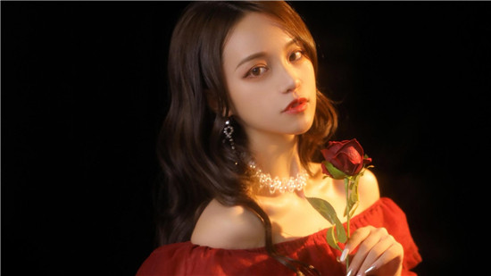 秋葵视频ios下载安装无限看下载：最新影视资源免费看不停