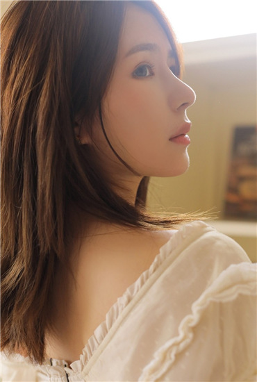 野花韩国视频观看免费高清8完整版可以免登录?网友:只要打开就能看!