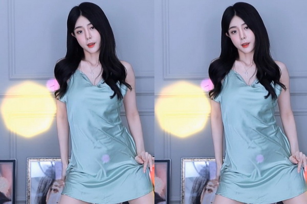 草莓直播在线观看免费播放高清最新版:不用花钱就可以观看!