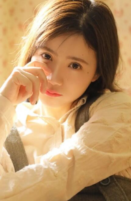 荔枝樱桃草莓小蝌蚪秋葵视频:不限次数观看美女直播