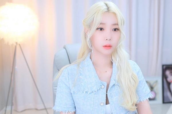 据传老狼精品卡1卡2卡3网站已完成版本更新,平台:新增了中文字幕!