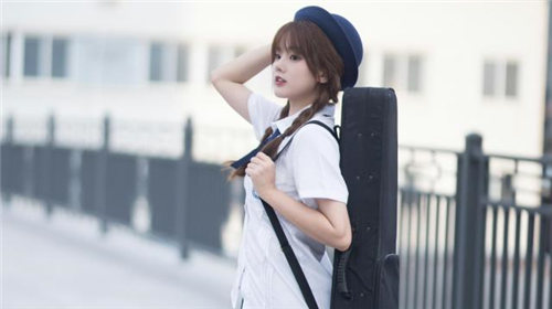 一个人看的www片高清图片最新版：一款经久不衰的播放软件