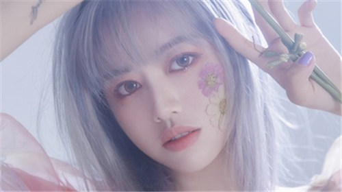 丝瓜秋葵草莓香蕉榴莲绿巨人大全最新版：一款无广告并且无病毒的播放软件