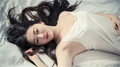 绿巨人免费观看在线直播精简版:顶级女神主播让人爱不释手