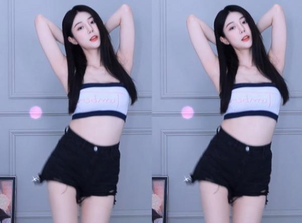 新疆女rapper18岁rdfjfttik摇身成为虎牙女主播，不少粉丝纷纷前去豪刷