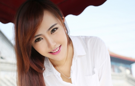 新俏佳人app下载污:适合晚上追剧的神器