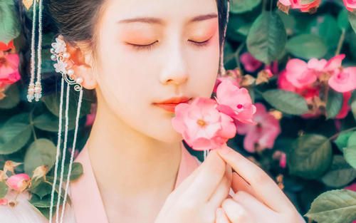 欢喜视频APP污污安卓版:美女主播们的保养也是非常好的