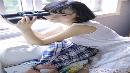 免费无人区码卡二卡3卡完整版：一款没有任何门槛的播放软件