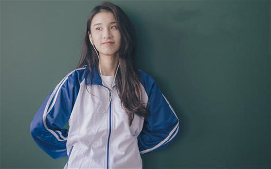 芭乐app官方下载入口:电影画面全程高清