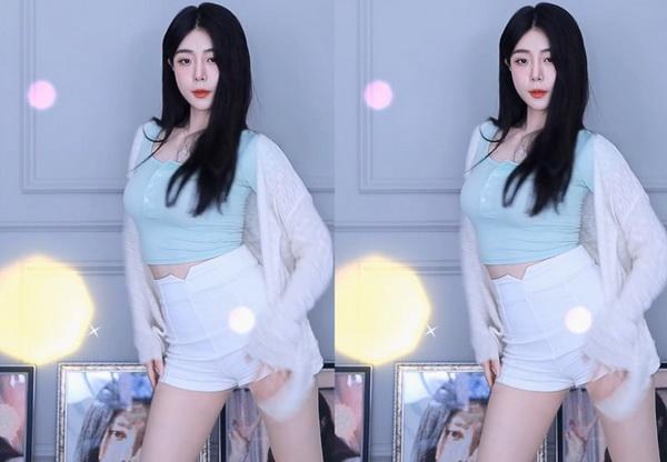 中国大陆女rapperdisssubs仙踪林合二为一，网友：简直非常开心