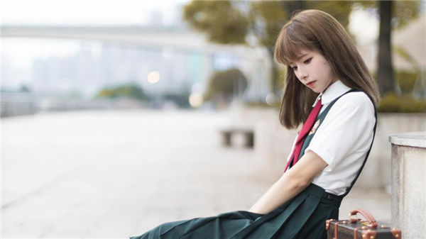 向日葵丝瓜芭乐鸭脖app:一款不用充值会员的手机高清看片播放软件