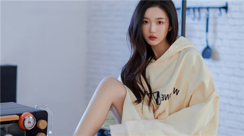 中文精品一卡2卡3卡4卡完整版:一款无需注册账号的播放软件