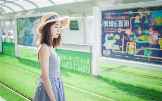 绿巨人向日葵丝瓜黑科技最新版:超多精彩热播影片免费看的手机播放器