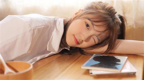 亚洲卡2卡三卡4卡2021老狼精品版：一款备受欢迎的掌上观影app