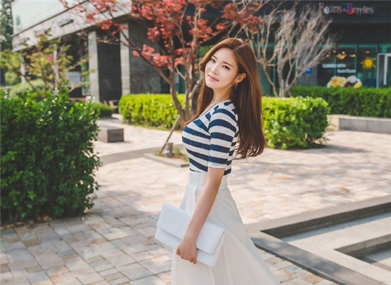 丝瓜草莓香蕉向日葵芭比小猪最新版下载:小蝌蚪无限次数安卓版下载