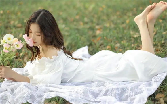 精品日产1卡2卡入口看视频不花钱，网友：精彩福利多又多！