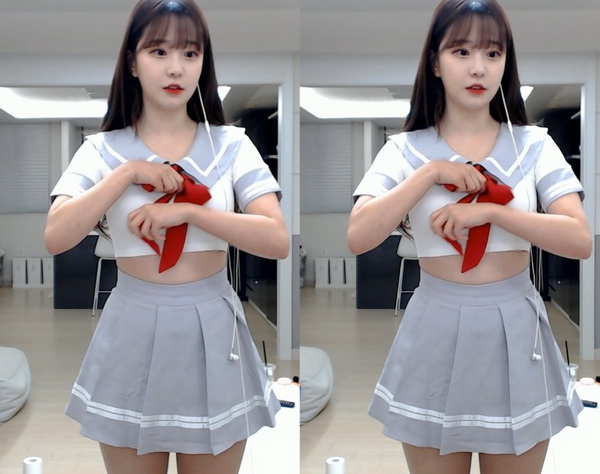 榴莲丝瓜黄瓜香蕉草莓幸福宝ios最新版下载：更新影视剧的速度很及时