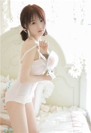 忘忧草wyc.ia免费版：一款能够无限制免费在线看片的软件