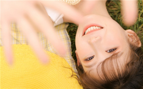 新版天堂8中文在线最新版:一款随时随地都可以免费看视频的播放软件