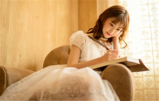 大菠萝福建导航app绿巨人：秋葵 茄子 香蕉 绿巨人最新版