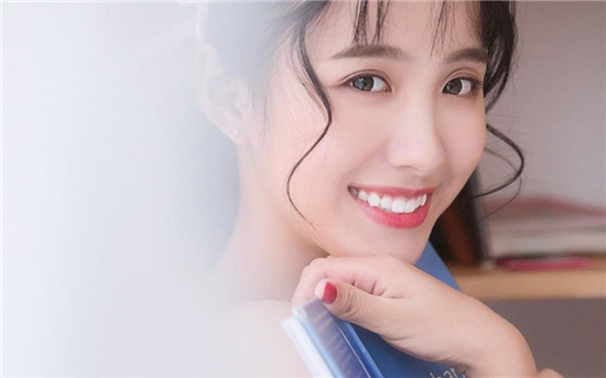 成品大香煮伊在2021一二三高清版：一款非常精彩漂亮的视频播放软件