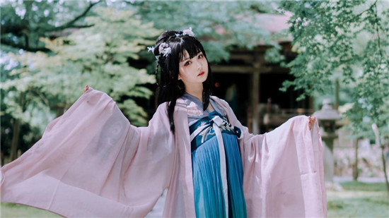 富二代app免费精简版大全：可以无限制免费看片的强大播放器