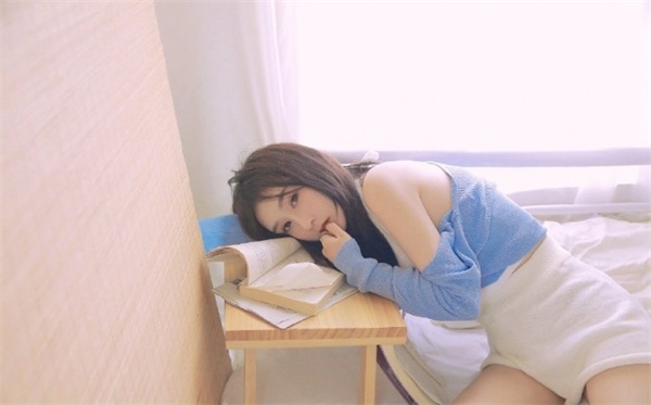 草莓樱桃丝瓜绿巨人秋葵榴莲污版免费版：年轻人都喜欢的播放软件