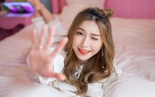 丝瓜草莓榴莲向日葵秋葵污版：无需注册登录即可观看的视频播放软件