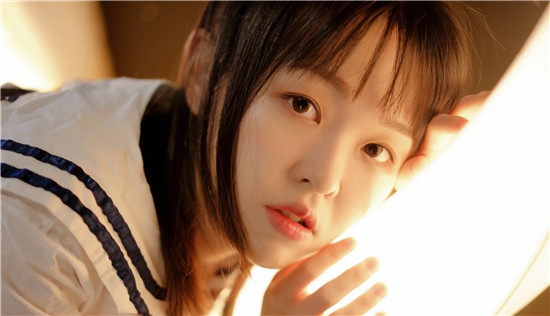 芭乐草莓丝瓜向日葵茄子鸭脖精简版:十分优质的成版人手机播放软件