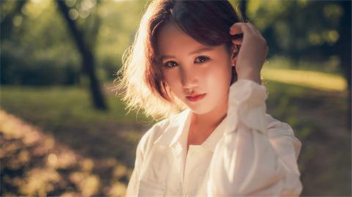 天堂а√在线中文在线新版高清版：一款资源种类丰富的播放软件