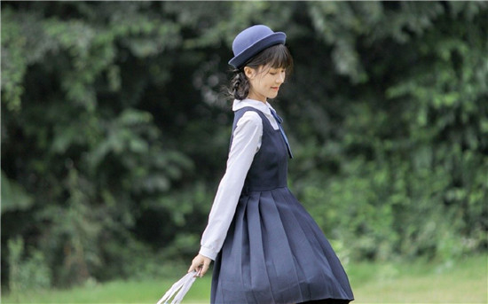 天堂8中文在线最新版下载官方版：最好用的热门影视资讯播放软件！