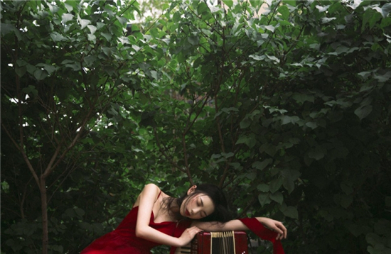 绿巨人永久入口免费精简版黑科技最新版下载:芭比视频app无限观看绿巨人下载