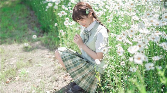 忘忧草app下载最新安卓版:全网污片最集中的播放站点