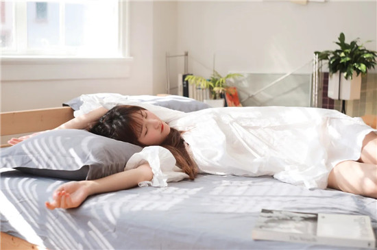 19款夜里的禁用软件大全：一款专为宅男带来无限欢乐的视频播放软件