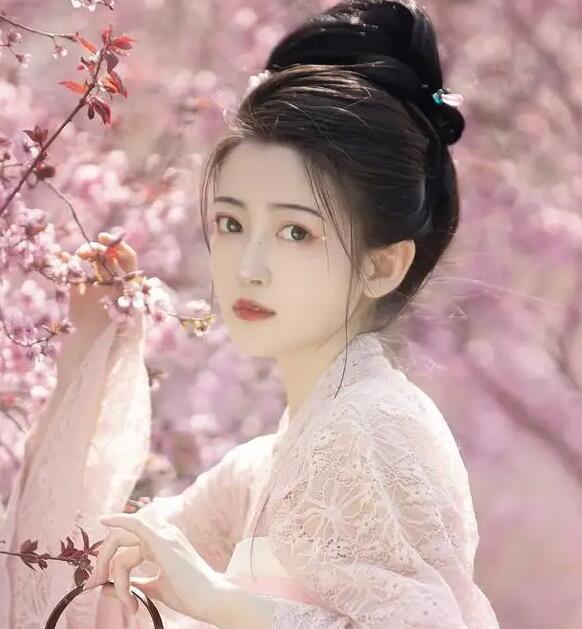 你好社区www免费观看直播高清完整版:一款完全无限制看片的手机软件