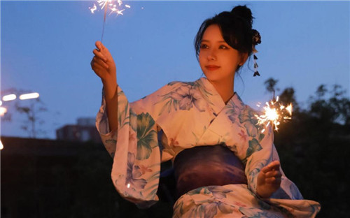 成全视频高清免费观看在线：一款每天都会更新超多视频资源的播放软件